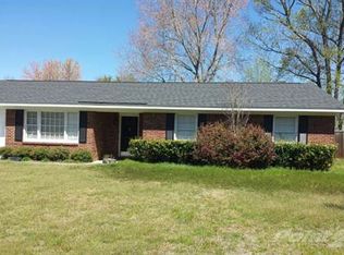 6 Grovers Ln, Goose Creek, SC 29445
