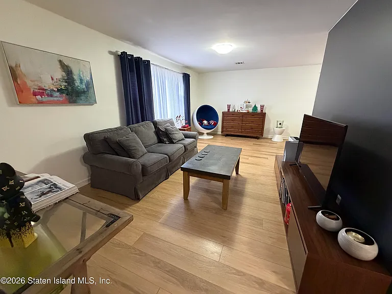 284 Fairbanks Ave — Photo 5
