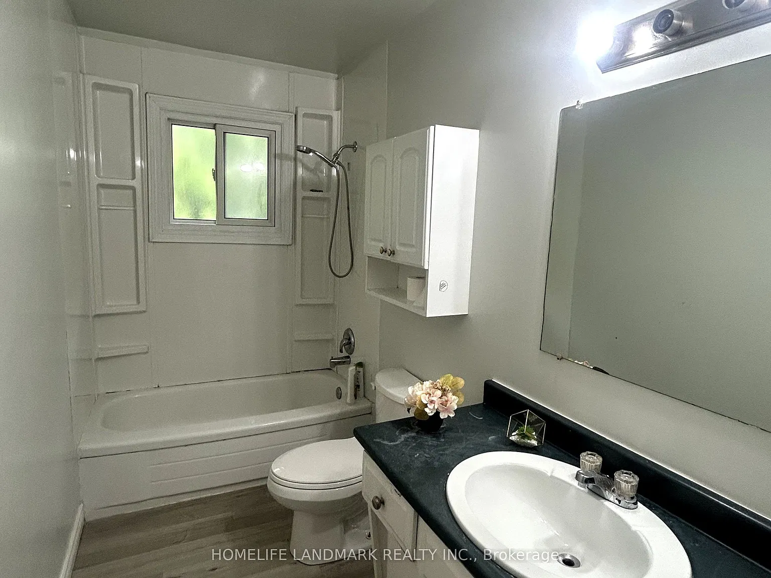 3 bed, $2,200 — Photo 4