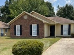 5766 Spanish Oak Dr, Columbus, GA 31907