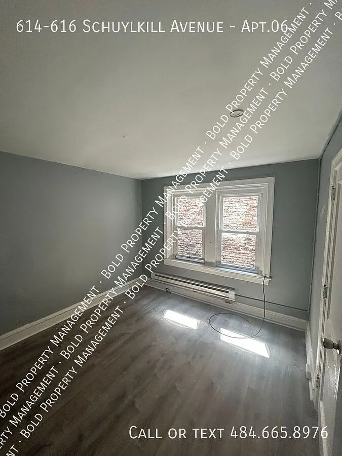 Schuylkill Ave 2 Bedroom 1 Bath Apartment — Photo 1