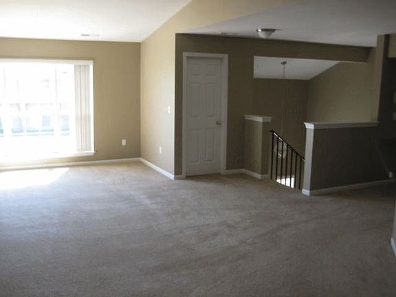 4th image of 15208 Chesapeake Cir #1