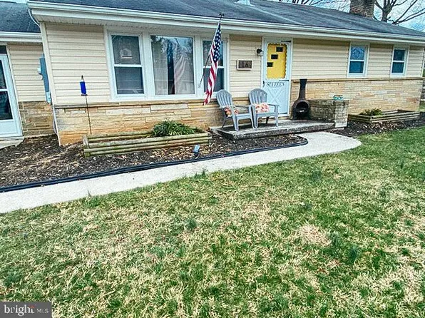 16 Ford Ave, Boonsboro, MD 21713