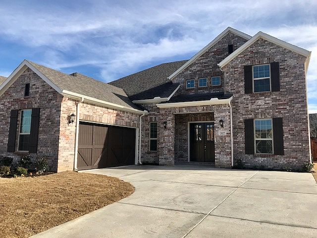 1st image of 2027 Oakston Dr