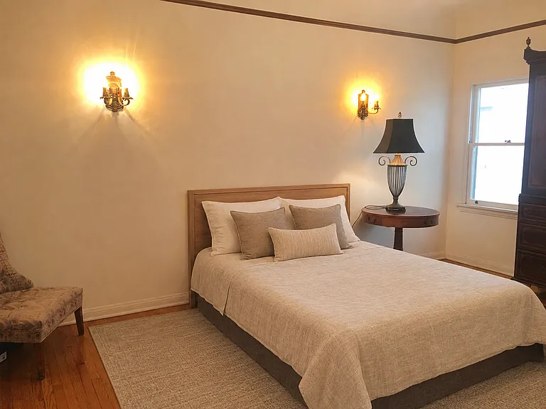 420 S Detroit St #8 — Photo 13