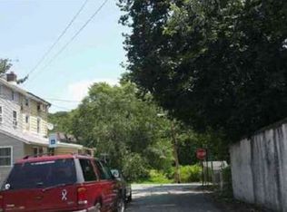 15 2nd St, Upland, PA 19015