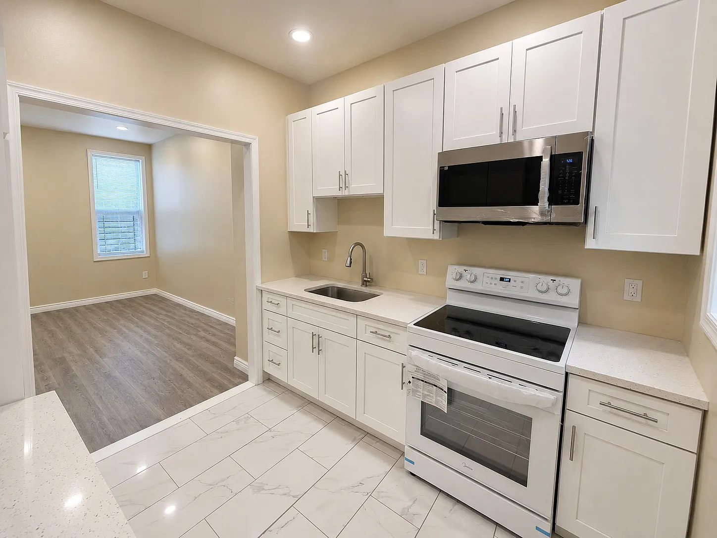Updated 1-Bedroom Rental with Brand-New Kitchen & Central Air — Photo 3