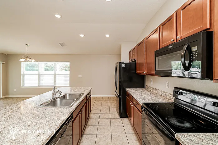 7418 Northern Lights Dr — Photo 8