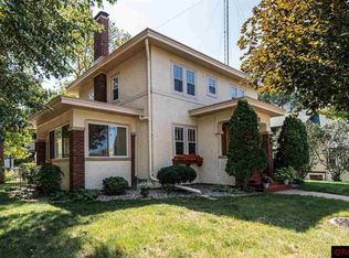 716 2nd Ave NE, Waseca, MN 56093