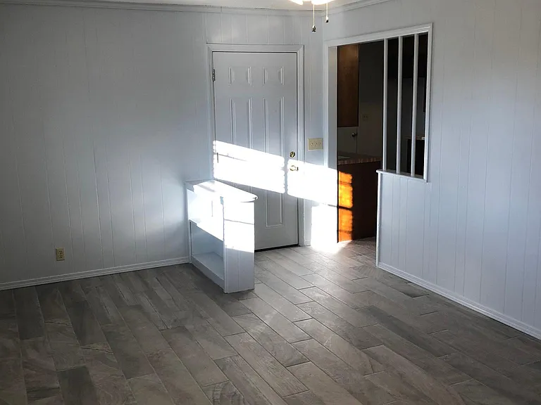 715 S 20th St — Photo 26