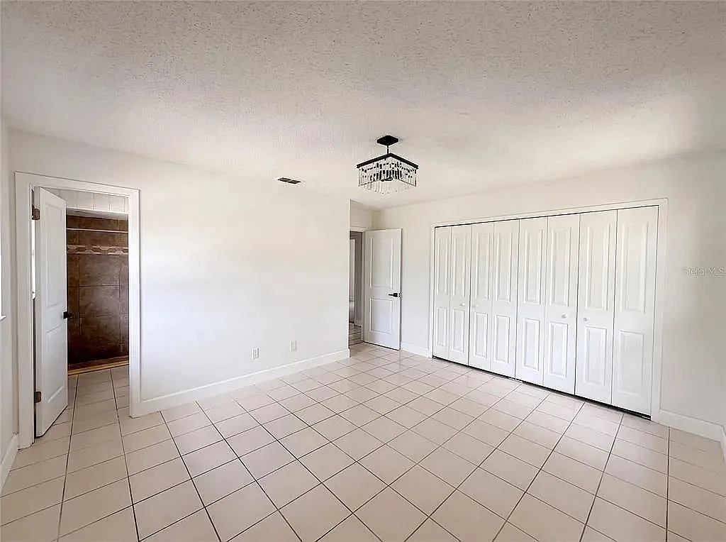 4 bed, 1868 sqft, $2,200 — Photo 1