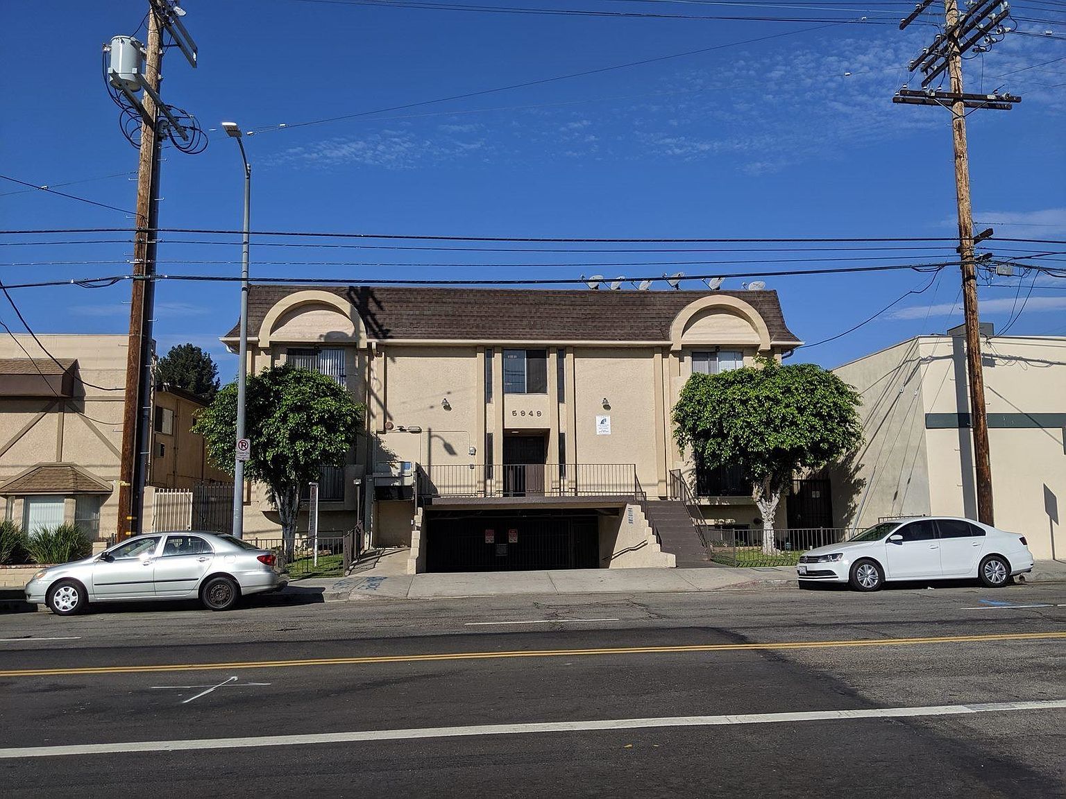 5949 Whitsett Ave, Valley Village, CA 91607 | Zillow