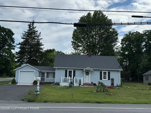 2165 N 5th St, Stroudsburg, PA 18360