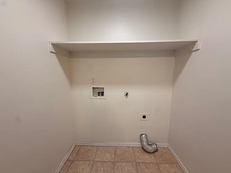 465 E Ellendale Ave — Photo 18