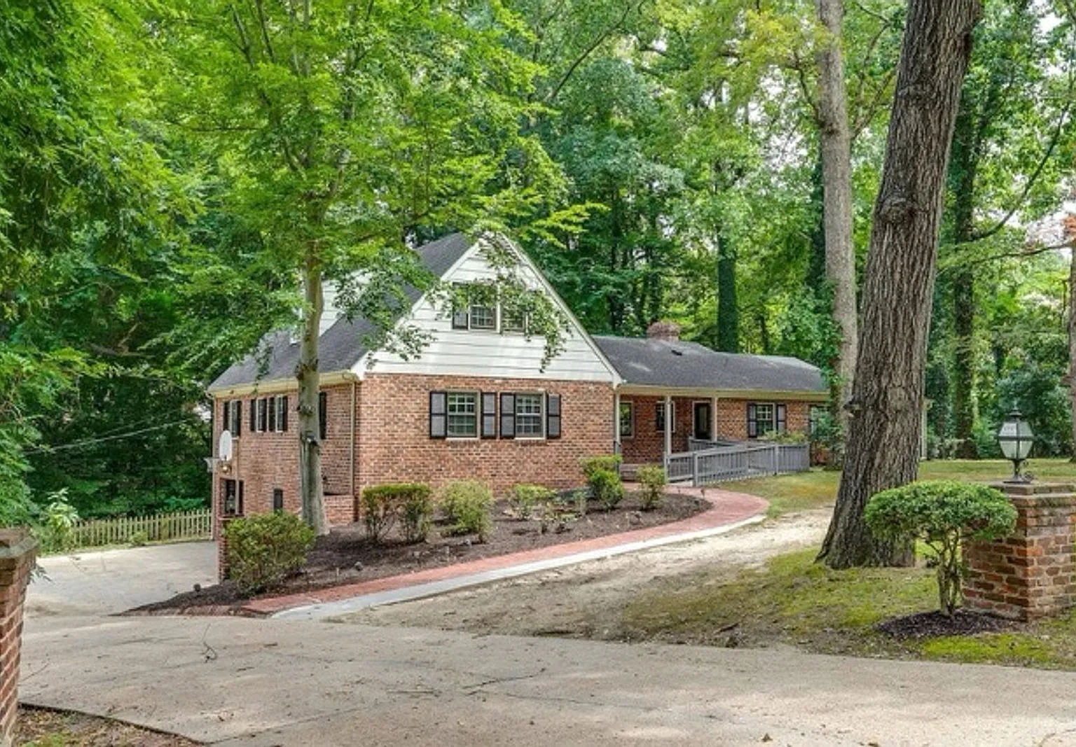 5 bed, 3.5 bath, 3424 sqft, $3,195 — Photo 3