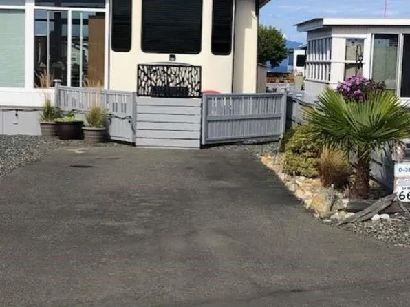 200 Corfield St N #388, Parksville, BC V9P 1N9