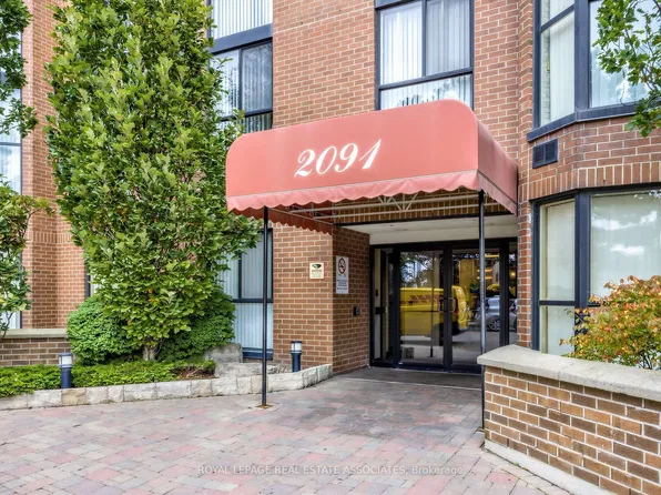 2091 Hurontario St #504, Mississauga, ON L5A 4E6