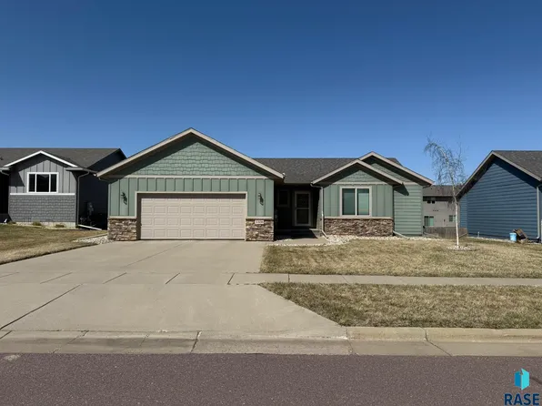 4408 W Delafield Cir, Sioux Falls, SD 57108