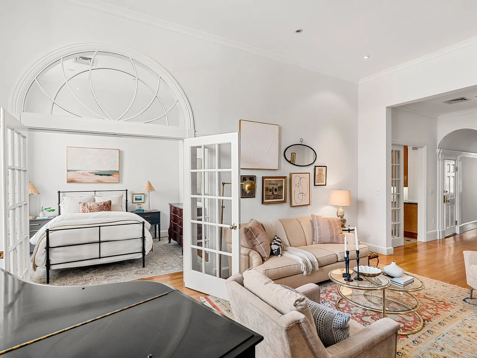 2 bed, 2.0 bath, 1400 sqft, $9,500 — Photo 3