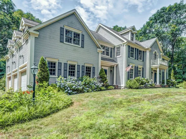 76 High Hill Circle, Madison, CT 06443