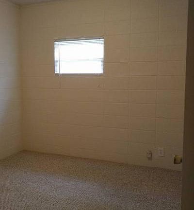 4th image of 1806 Knapp St APT 6