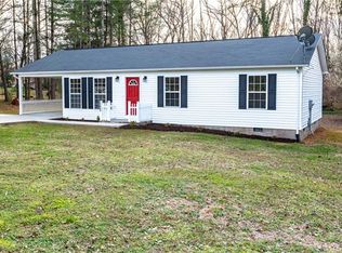 2003 Echo Dr, Newton, NC 28658
