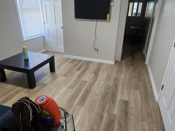 5th image of 94 14th St #2