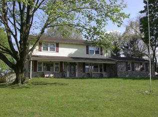 2792 Leidy Rd, Gilbertsville, PA 19525