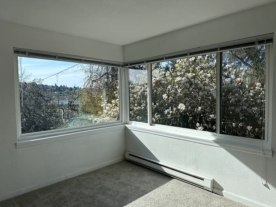 3627 14th Ave W