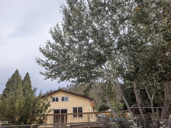 5520 Highway 238, Jacksonville, OR 97530