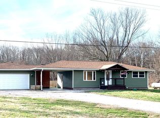 5058 E State Rd, Bloomfield, IN 47424