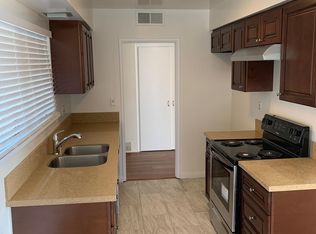 2100 Valderas Dr APT F, Glendale, CA 91208
