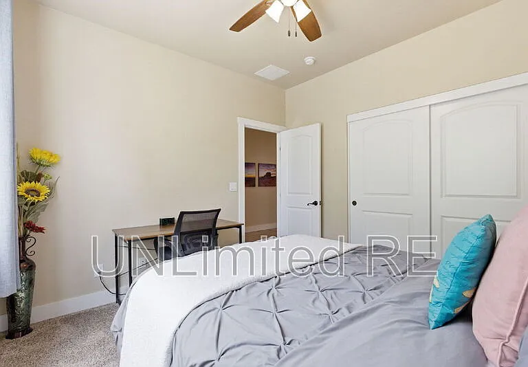 2907 W Presidio Dr — Photo 17