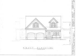 1 Carson Rd, Woburn, MA 01801