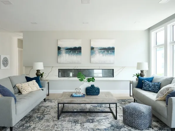 71 School St #2, Somerville, MA 02143