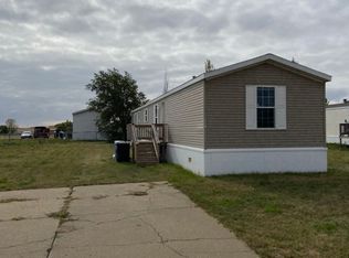 897 Dan Dr, Dickinson, ND 58601