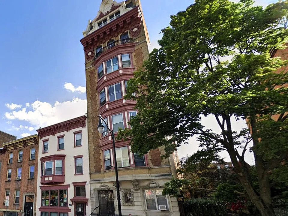 176 Washington Ave