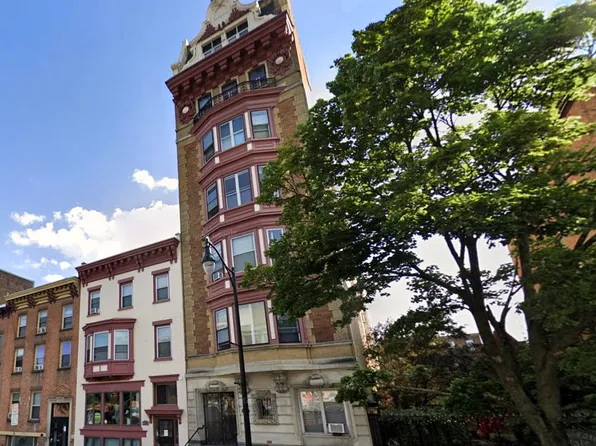 176 Washington Ave, Albany, NY 12210