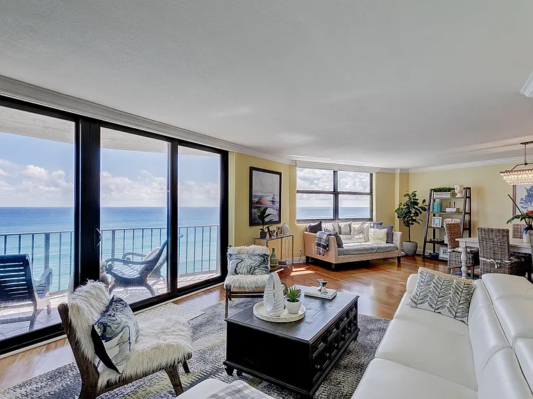 5420 N Ocean Dr #801 — Photo 22