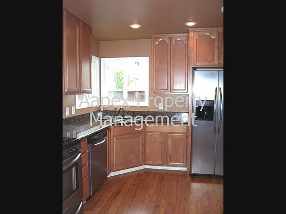 2nd image of 32278 Pulaski Dr