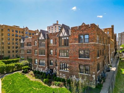 700 W 48th St #301, Kansas City, MO, 64117