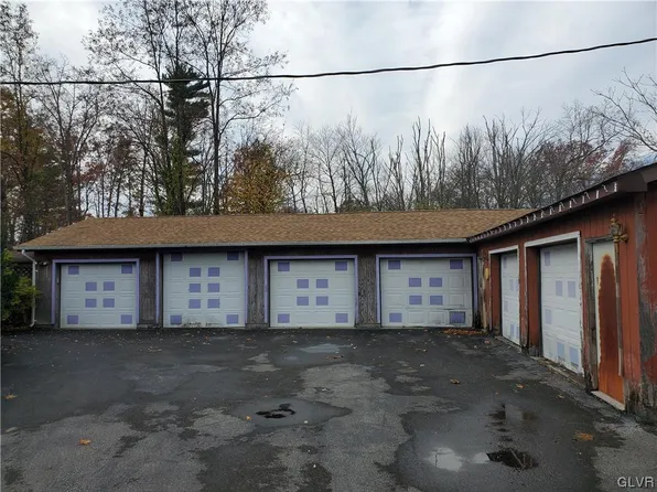 241 Hoffman Rd, Wind Gap, PA 18091