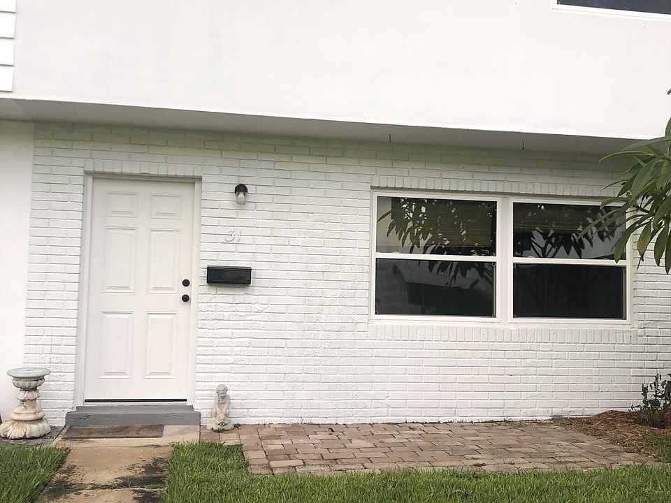 1st image of 31 Arthur Ct #31