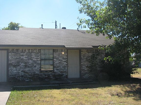 3rd image of 1820 Melinda Myrl Dr