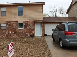 2914 Eldorado Pl, Garden City, KS 67846