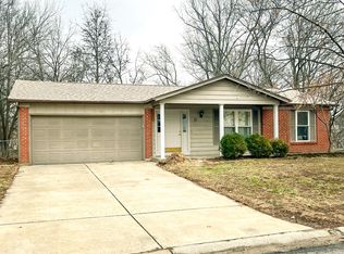 5 Christine Dr, Saint Peters, MO