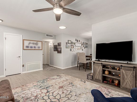 5th image of 10702 W SALEM Drive