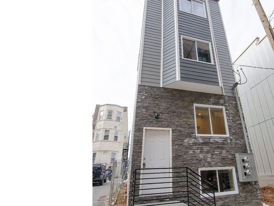 1st image of 1614 Cambridge St #2