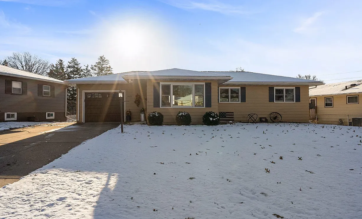 3029 Saratoga Drive - 1 — Photo 1