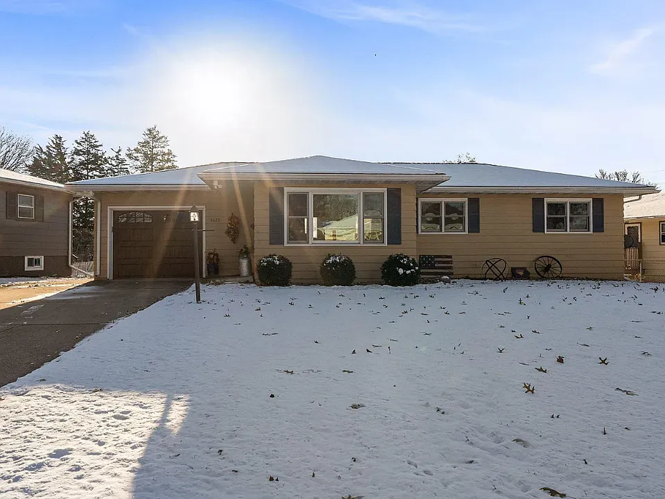 3029 Saratoga Dr